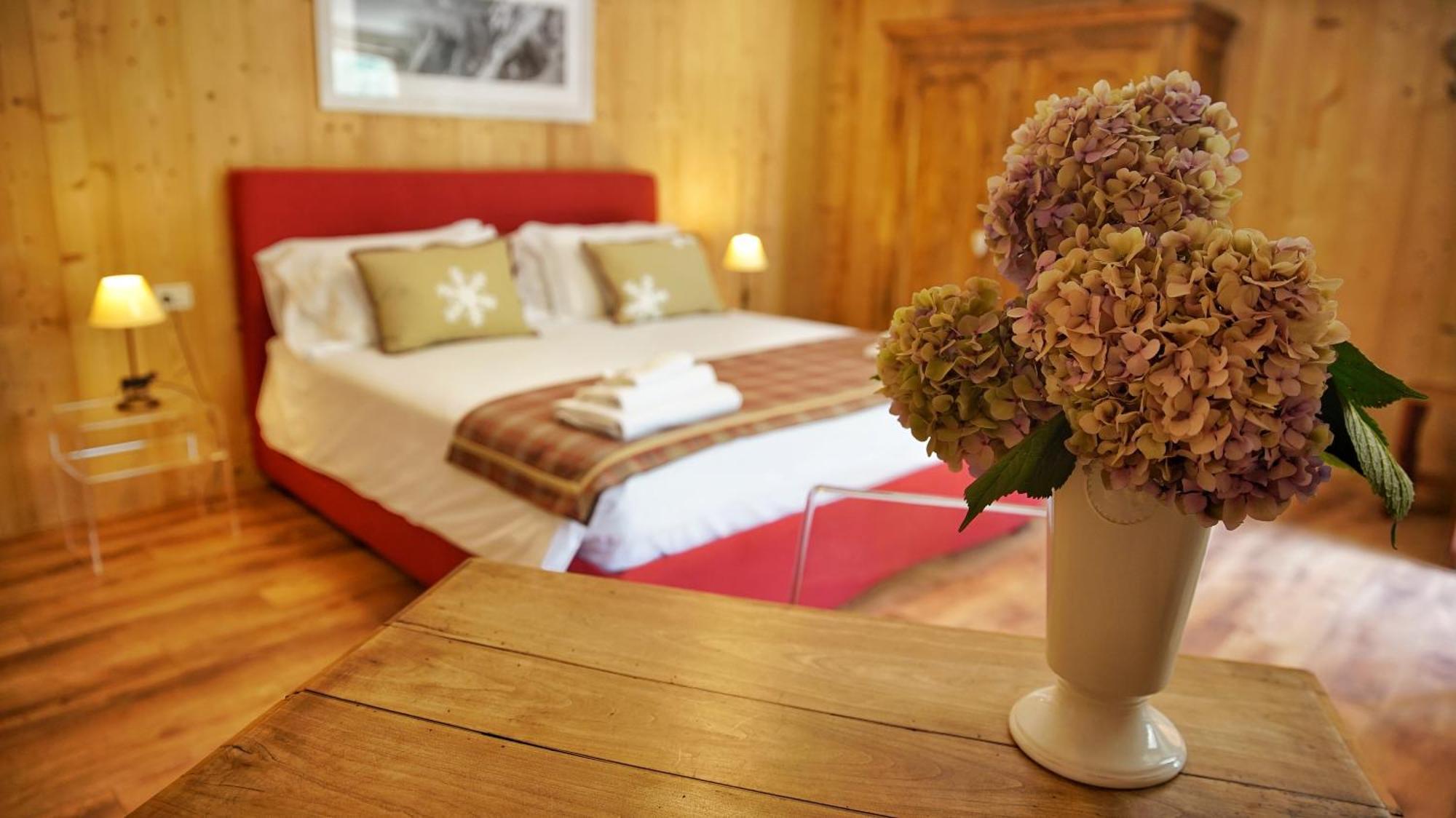 مبيت وإفطار Pontboset Lo Chalet المظهر الخارجي الصورة