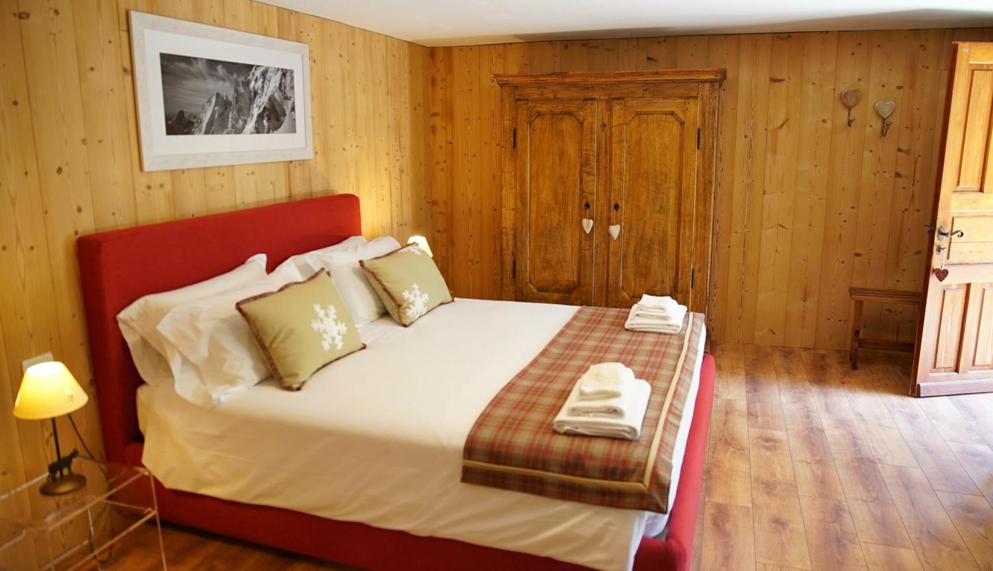 مبيت وإفطار Pontboset Lo Chalet المظهر الخارجي الصورة